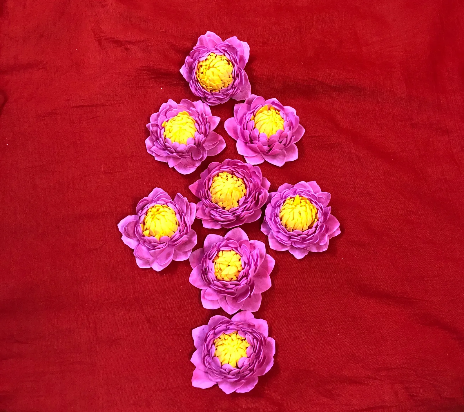 Lotus clip